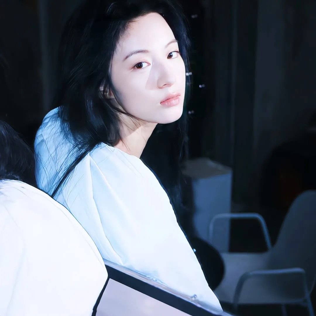 红帐篷